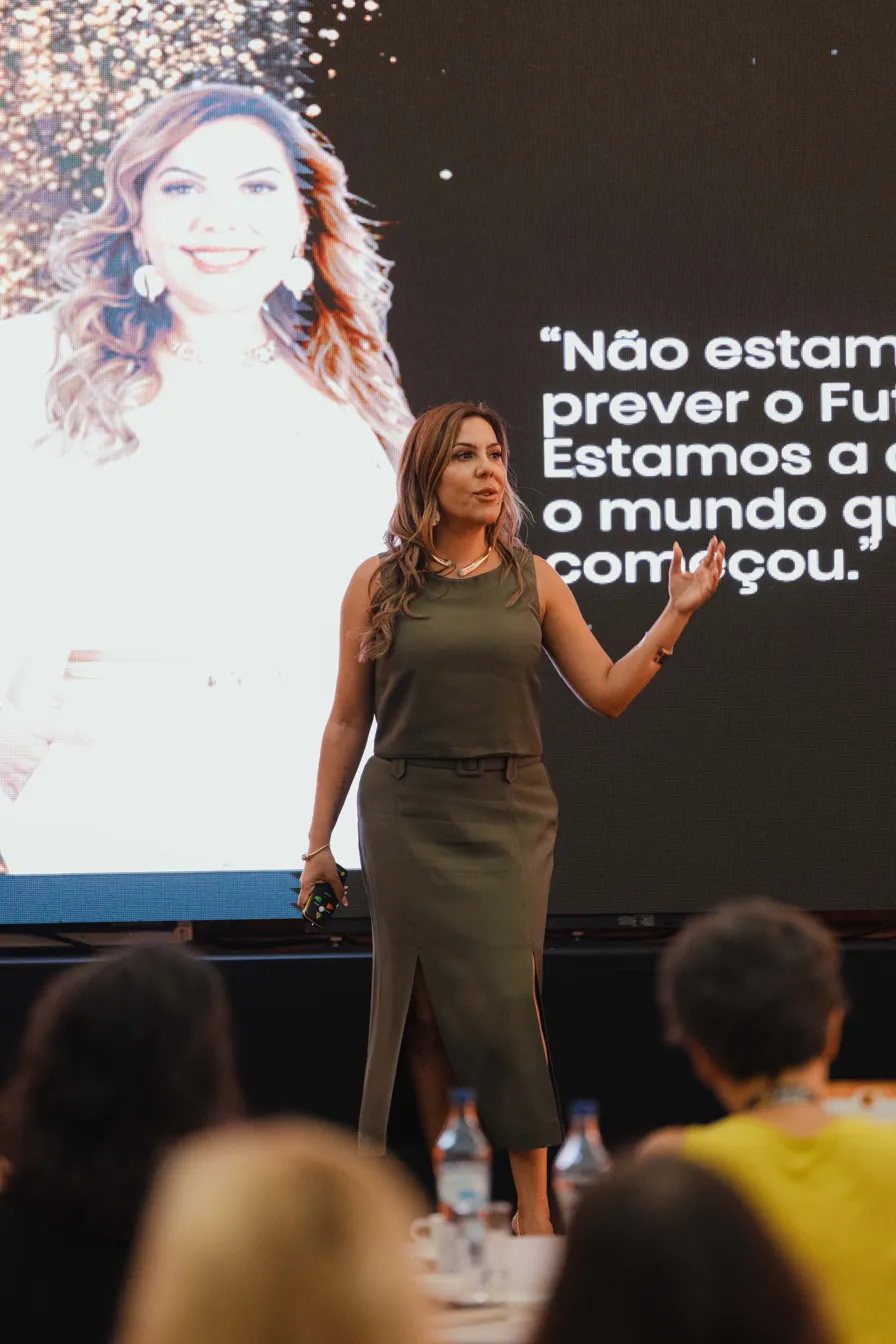 Especialista da Imersão Colaborador 24H em palco
